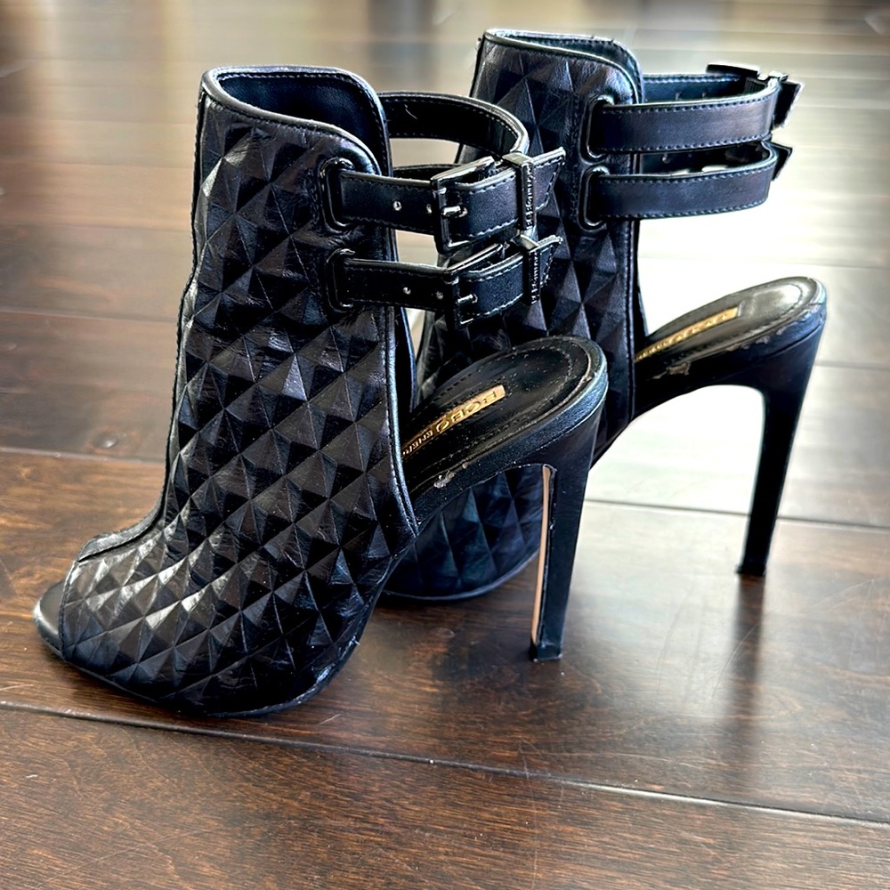 Bcbgeneration black open toe pumps/booties size 5 1/2.